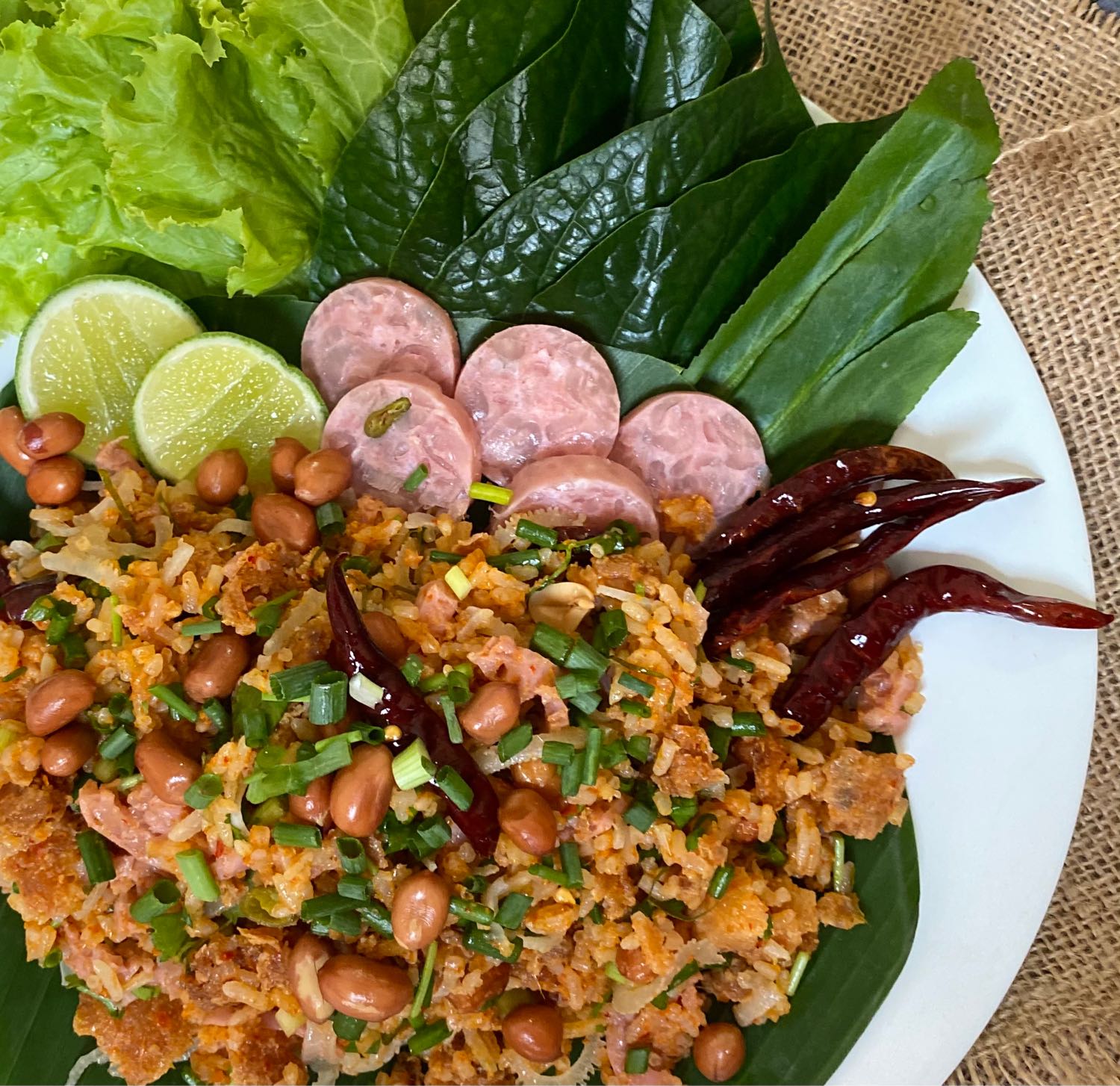 ยำแหนมคลุก - kabkaoja